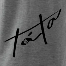 Psí táta se jmény na rukávu