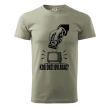 Kdo drží ovladač?
