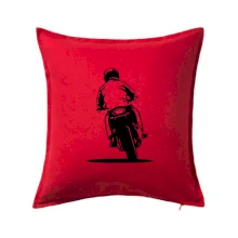 Motorkář na zádech - silnice