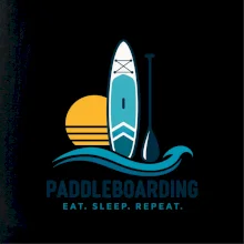 Paddleboard s pádlem při západu slunce eat sleep repeat