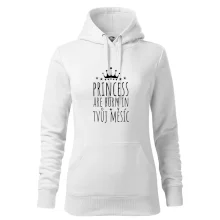 Princesses are born in (vlastní nápis měsíc narození)