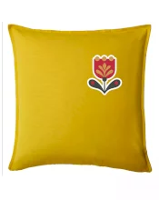 Folklor na prsu tulipán