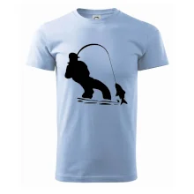 Rybář tahající rybu