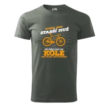 Starší muž - cyklista silniční kolo Starší muž - cyklista silniční kolo