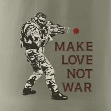 Růže ve zbrani, make love not war