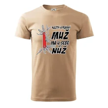 Každý správný muž, má u sebe nůž