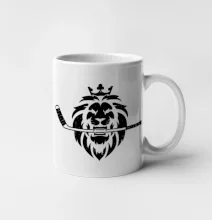 Lev s hokejkou v tlamě