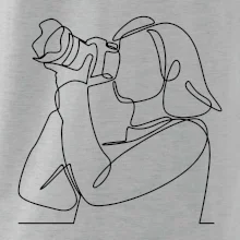 Fotografka stojící jedním tahem