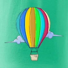 Horkovzdušný balon v oblacích