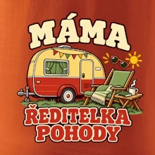 Máma ředitelka pohody rodinné kempování s karavanem
