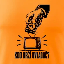 Kdo drží ovladač?