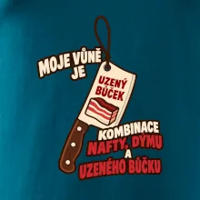 Vůně nafty dýmu a uzeného bůčku