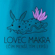 Lovec makra nahožábrý mořský plž s fialovými žábrami