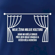 Žena miluje kulturu