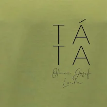 Nápis táta na prsu se jmény dětí