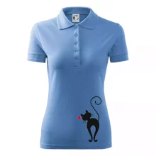 Zamilovaná kočka zezadu