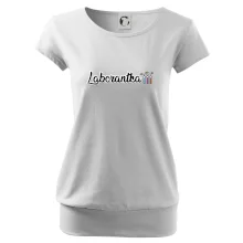 Laborantka a zkumavky