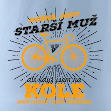 Starší muž - cyklista silniční kolo Starší muž - cyklista silniční kolo