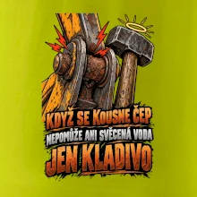 Zaseknutý čep bagru vyřeší kladivo