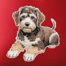Lagotto romagnolo ležicí vyšívaný na prsu