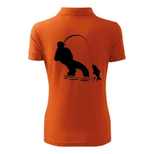 Rybář tahající rybu