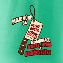Vůně nafty dýmu a uzeného bůčku