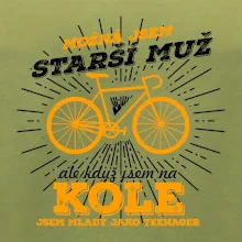 Starší muž - cyklista silniční kolo
