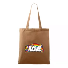 Love s duhou v pozadí