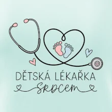 Dětská lékařka srdcem - stetoskop a dětské stopy