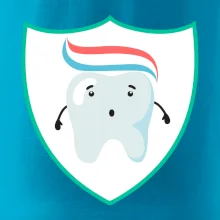 Zoubek na prsu - zubní pasta