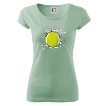 Tenisový míč v triku