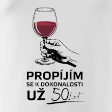 Červené víno - propím se už 50 let