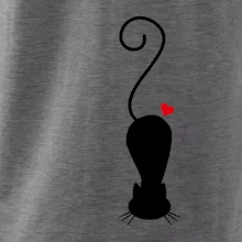 Zamilovaná kočka ležící