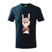 Rocková ruka s náramkem