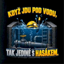 Instalatér pod vodou s hasákem