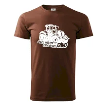 Holky, traktor stojí víc než bávo