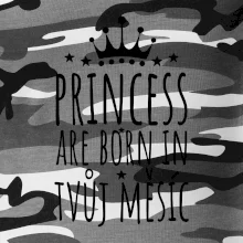 Princesses are born in (vlastní nápis měsíc narození)