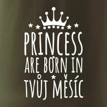 Princesses are born in (vlastní nápis měsíc narození)