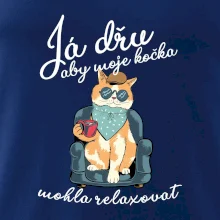 Já dřu, aby moje kočka mohla relaxovat