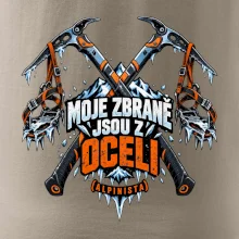 Alpinista se zbraněmi z oceli