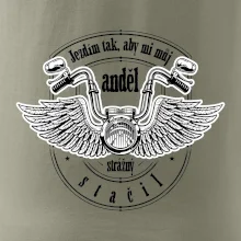 Jezdím tak rychle, aby mi můj anděl strážný stačil