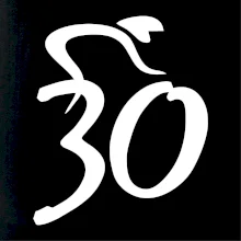 Cyklista slaví třicítku (30)