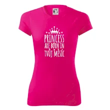 Princesses are born in (vlastní nápis měsíc narození)