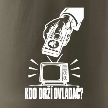Kdo drží ovladač?