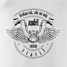 Jezdím tak rychle, aby mi můj anděl strážný stačil