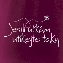 Jestli utíkám, tak utíkejte taky - včelař