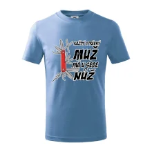 Každý správný muž, má u sebe nůž