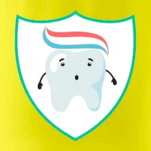 Zoubek na prsu - zubní pasta