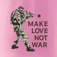 Růže ve zbrani, make love not war