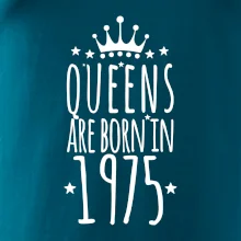 Queens are born in 1975